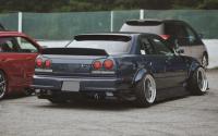 R34 SKYLINE　4Dr　　 垂直尾翼